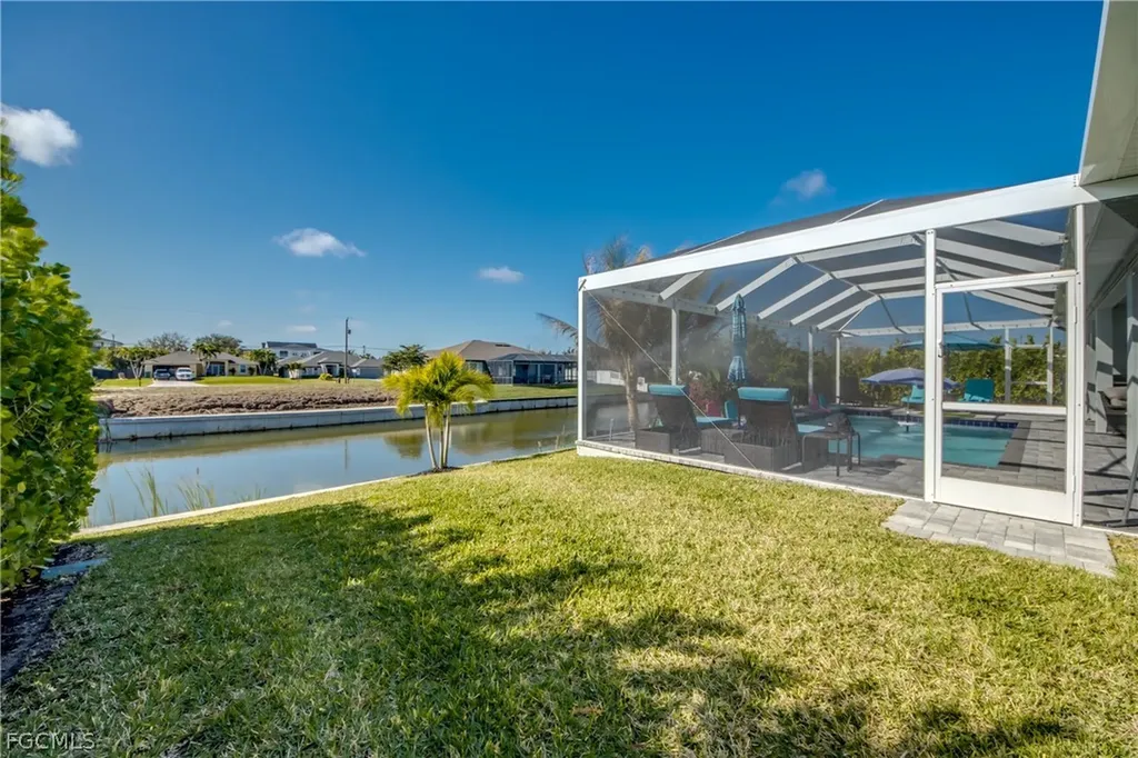 1448 SW 1st Street Cape Coral FL 33991