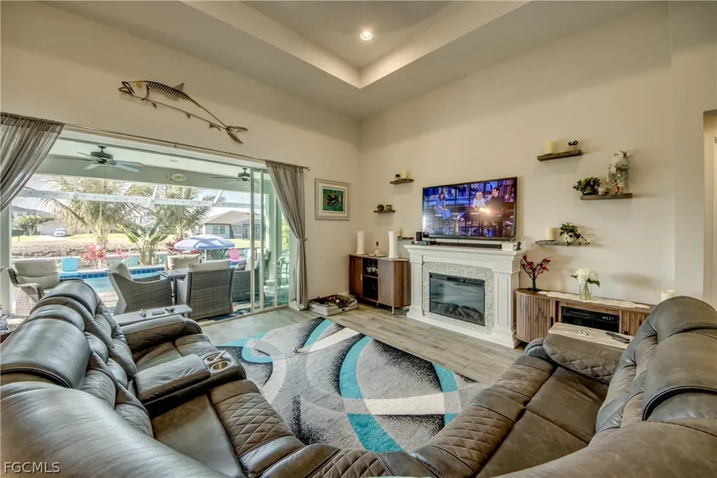 1448 SW 1st Street Cape Coral FL 33991