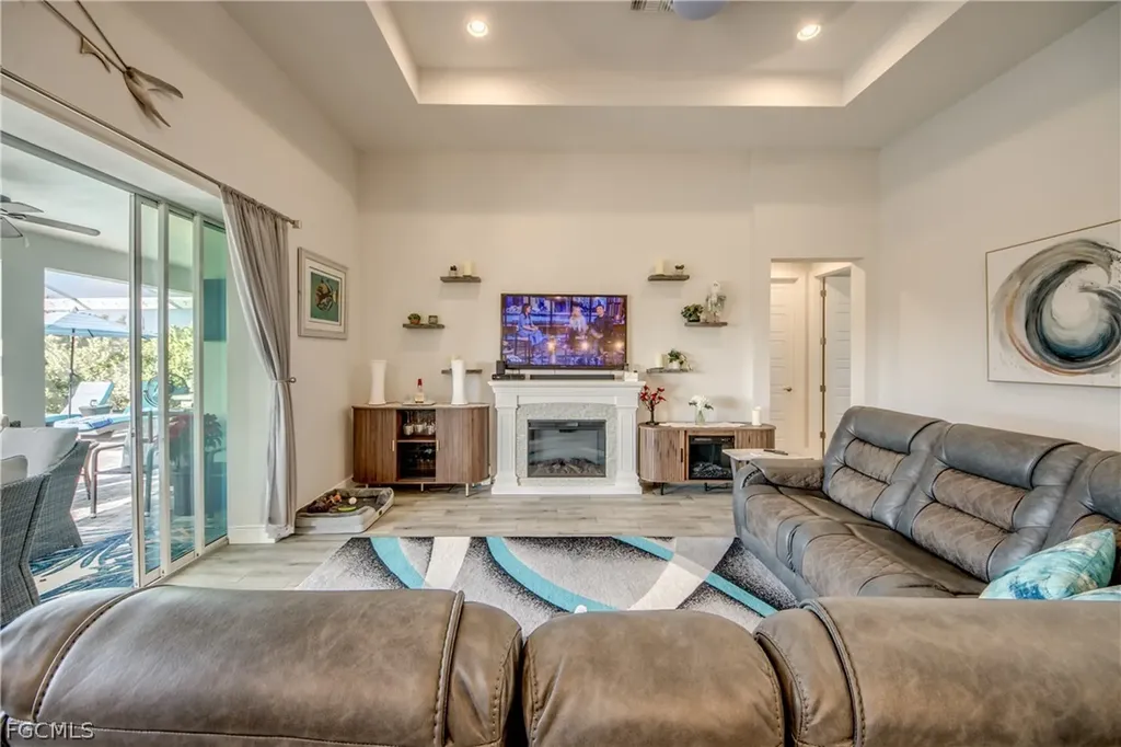 1448 SW 1st Street Cape Coral FL 33991