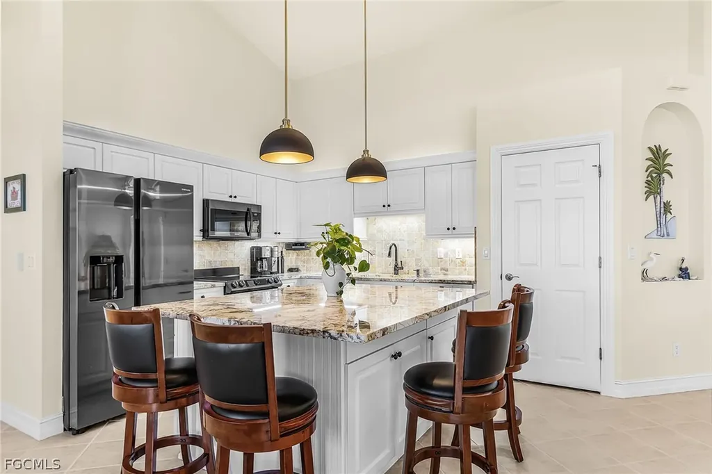 3712 SW 11th Place Cape Coral FL 33914