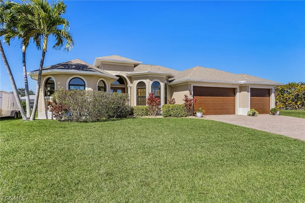 3712 SW 11th Place Cape Coral FL 33914