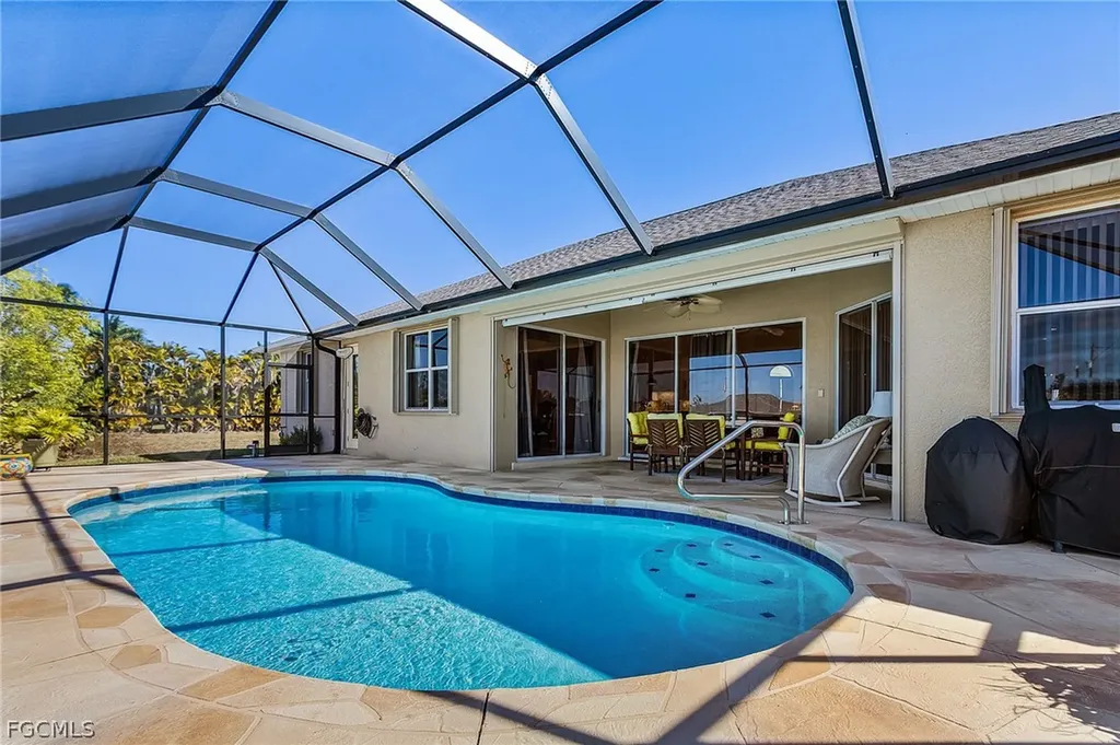 3712 SW 11th Place Cape Coral FL 33914