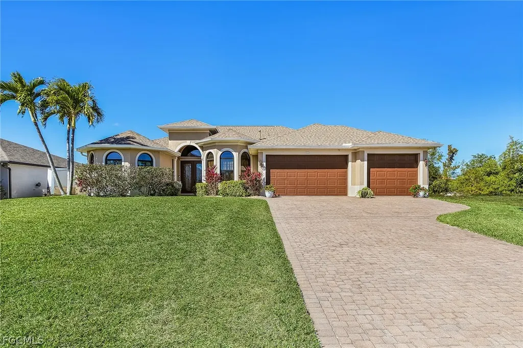 3712 SW 11th Place Cape Coral FL 33914