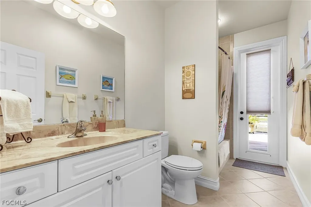 3712 SW 11th Place Cape Coral FL 33914