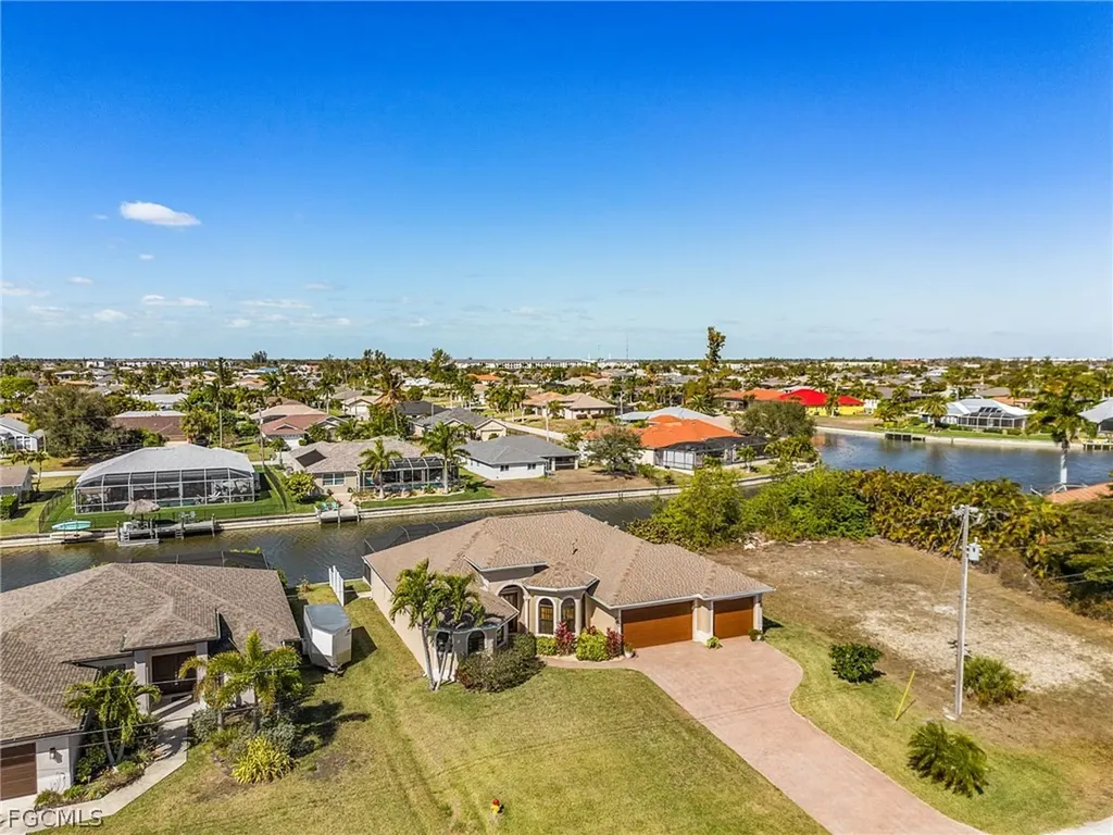 3712 SW 11th Place Cape Coral FL 33914