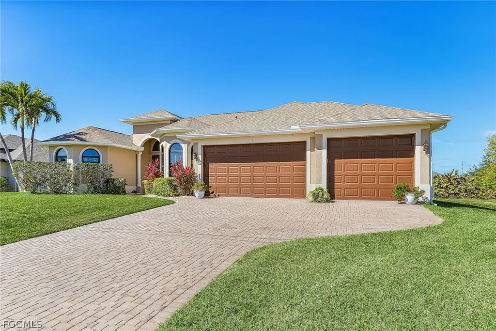 3712 SW 11th Place Cape Coral FL 33914