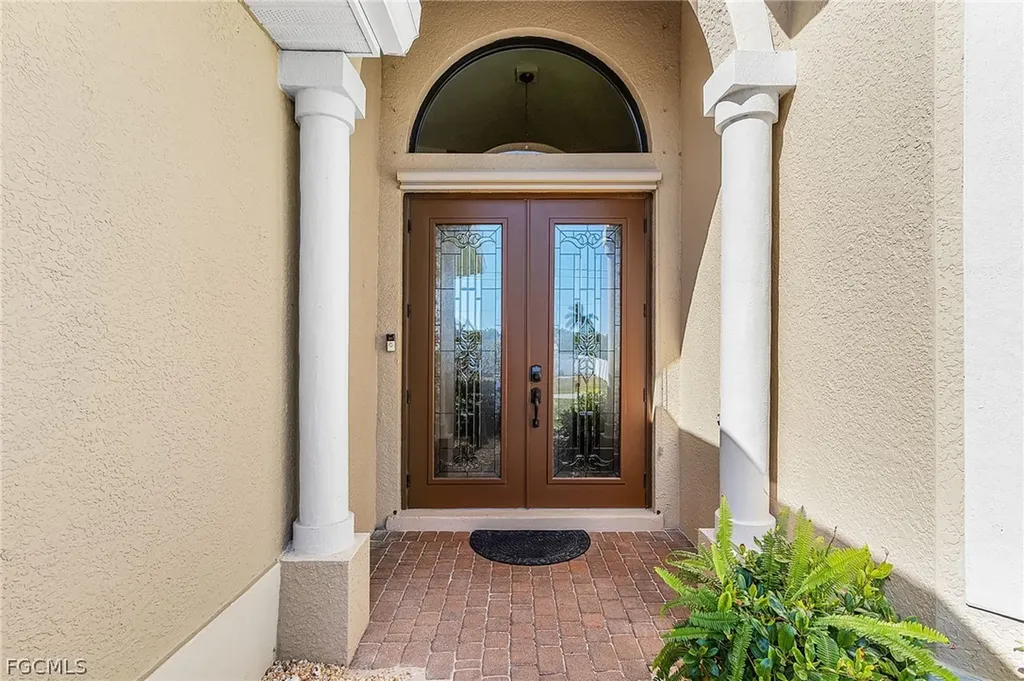 3712 SW 11th Place Cape Coral FL 33914