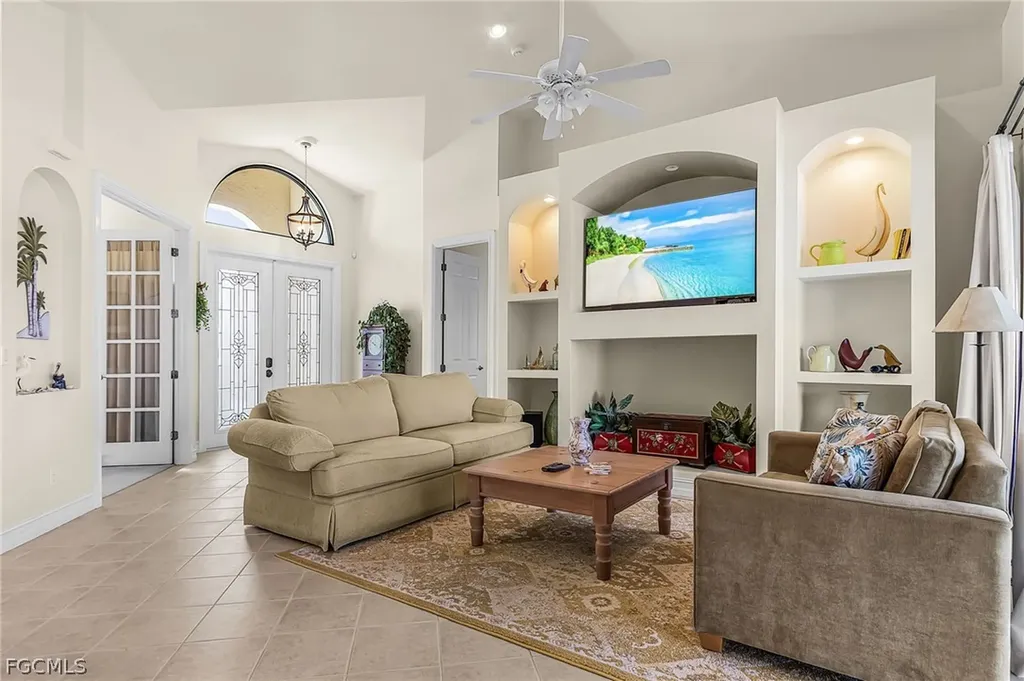 3712 SW 11th Place Cape Coral FL 33914