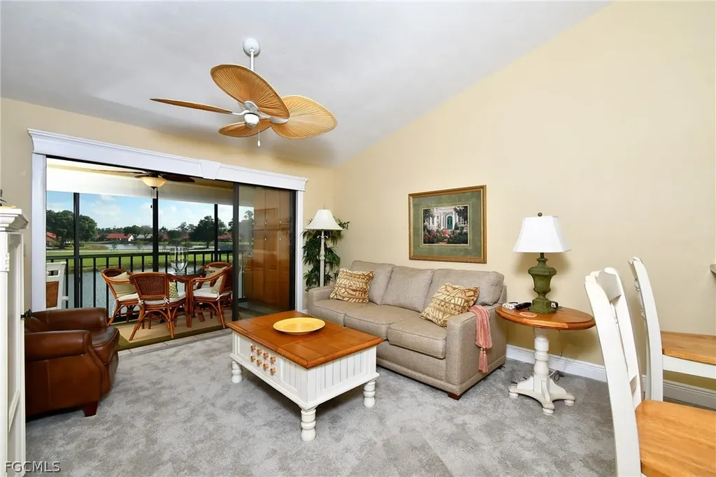 Fort Myers FL, 13273 White Marsh Lane, Unit 315