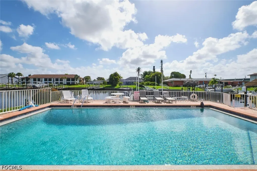 4707 SE 5th Avenue Cape Coral FL 33904