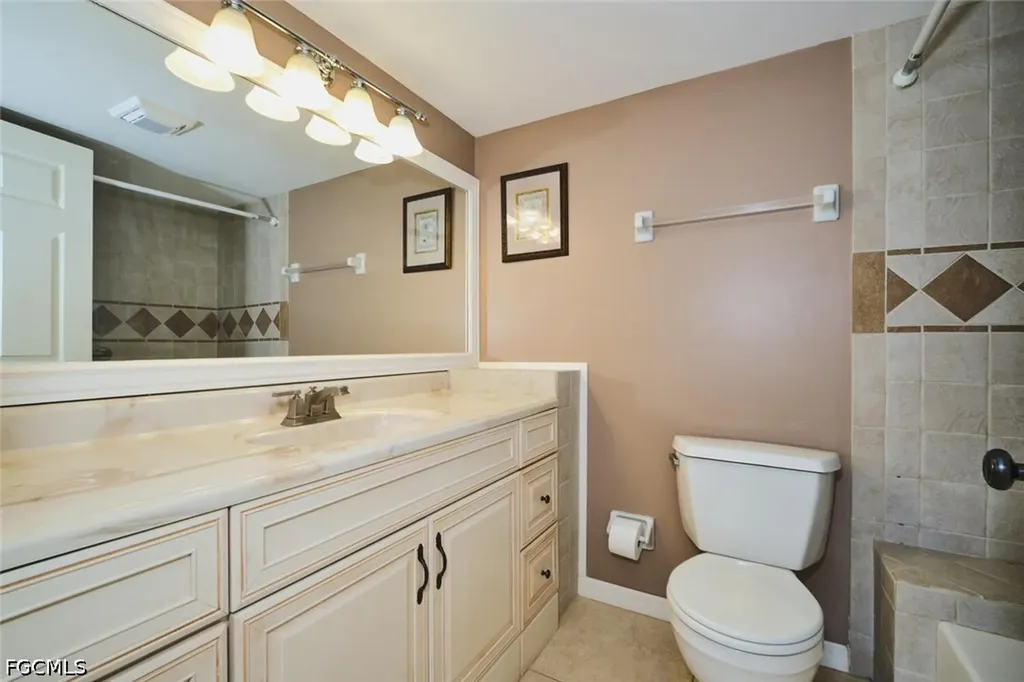 4707 SE 5th Avenue Cape Coral FL 33904