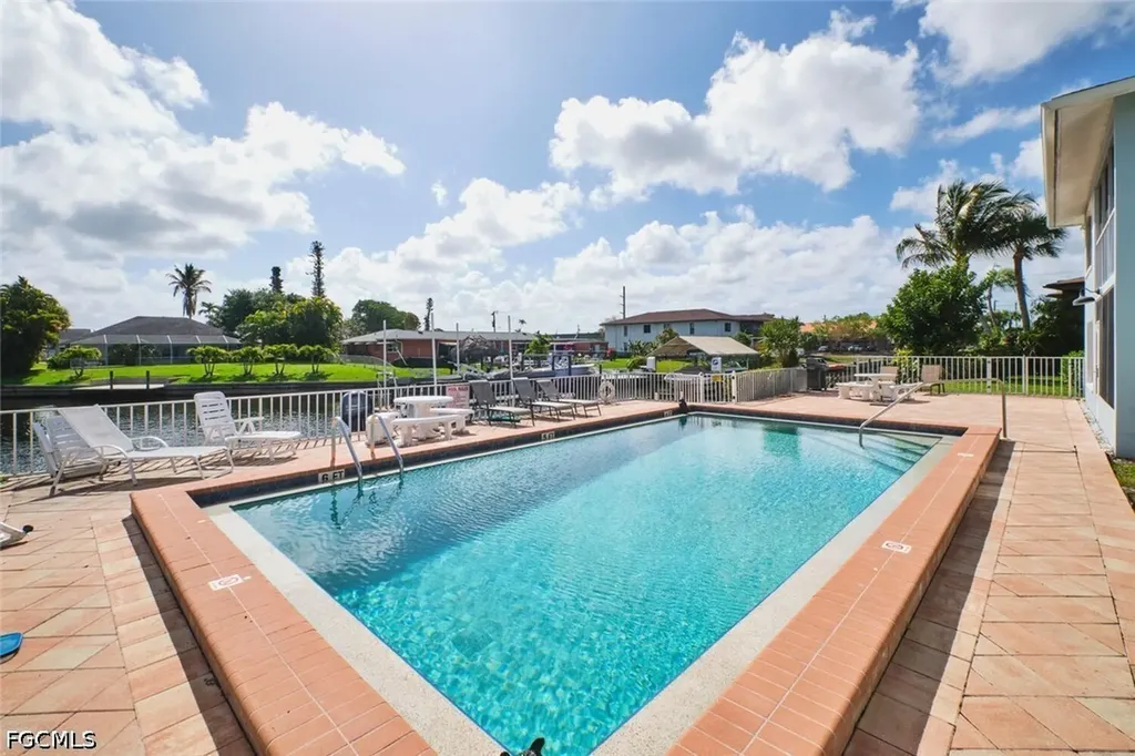 4707 SE 5th Avenue Cape Coral FL 33904