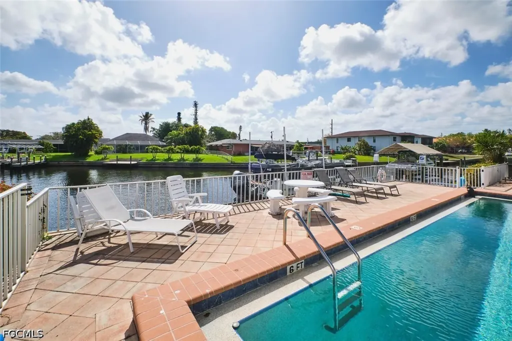 4707 SE 5th Avenue Cape Coral FL 33904