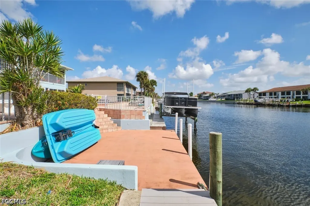 4707 SE 5th Avenue Cape Coral FL 33904