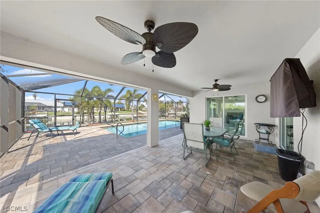 126 SE 15th Place Cape Coral FL 33990