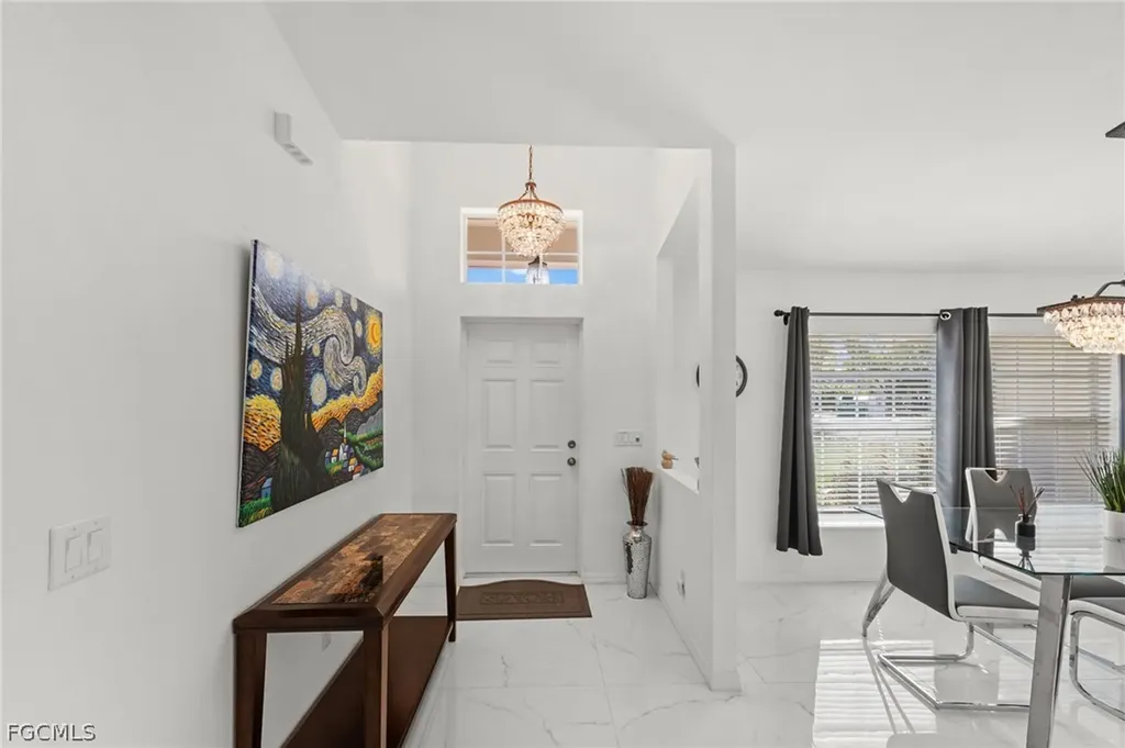 126 SE 15th Place Cape Coral FL 33990