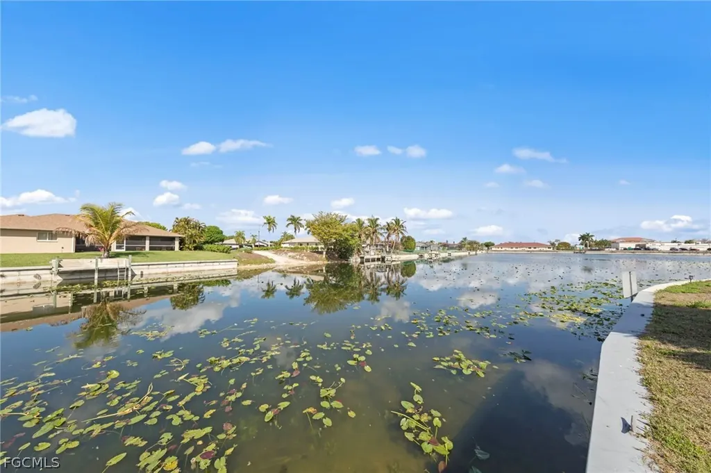 126 SE 15th Place Cape Coral FL 33990