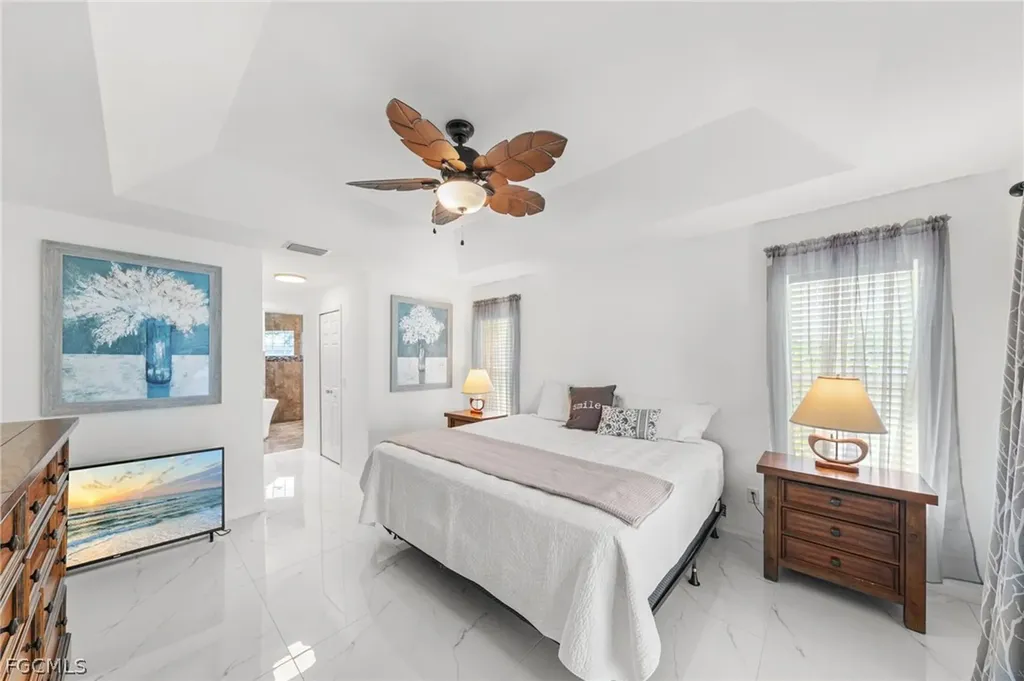 126 SE 15th Place Cape Coral FL 33990