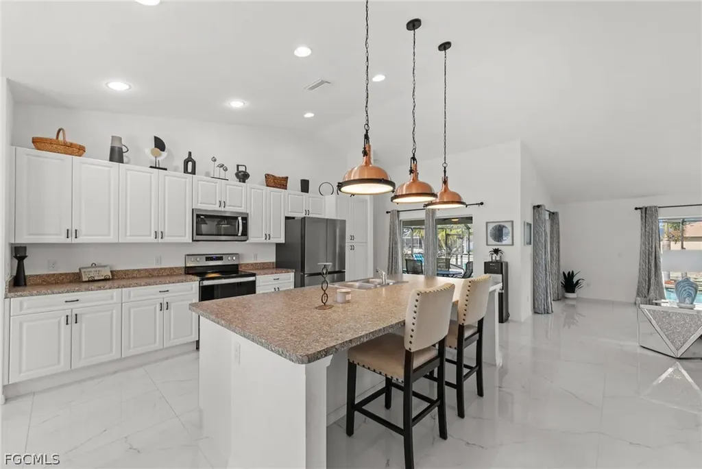 126 SE 15th Place Cape Coral FL 33990