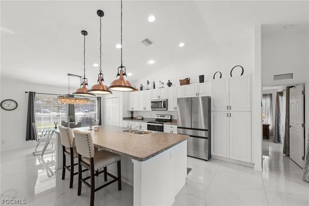126 SE 15th Place Cape Coral FL 33990