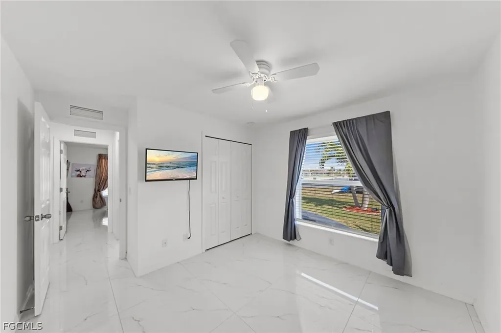 126 SE 15th Place Cape Coral FL 33990