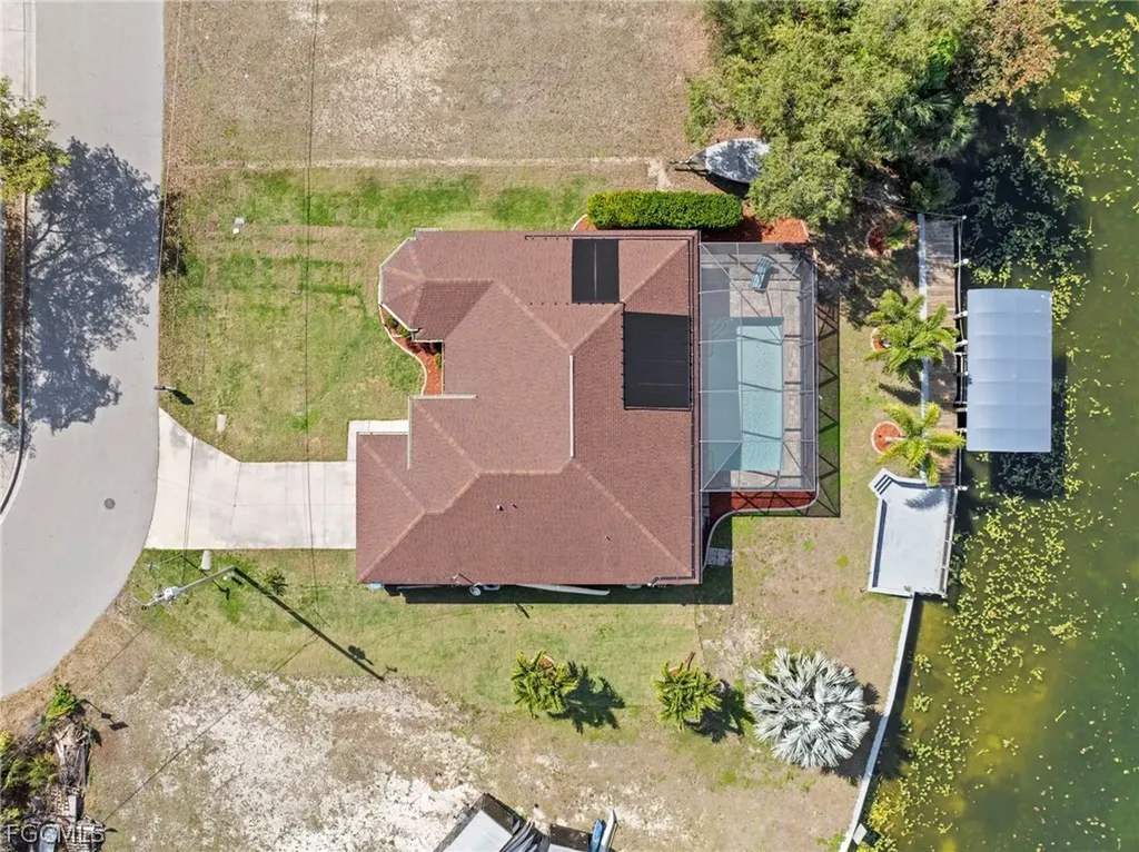 126 SE 15th Place Cape Coral FL 33990