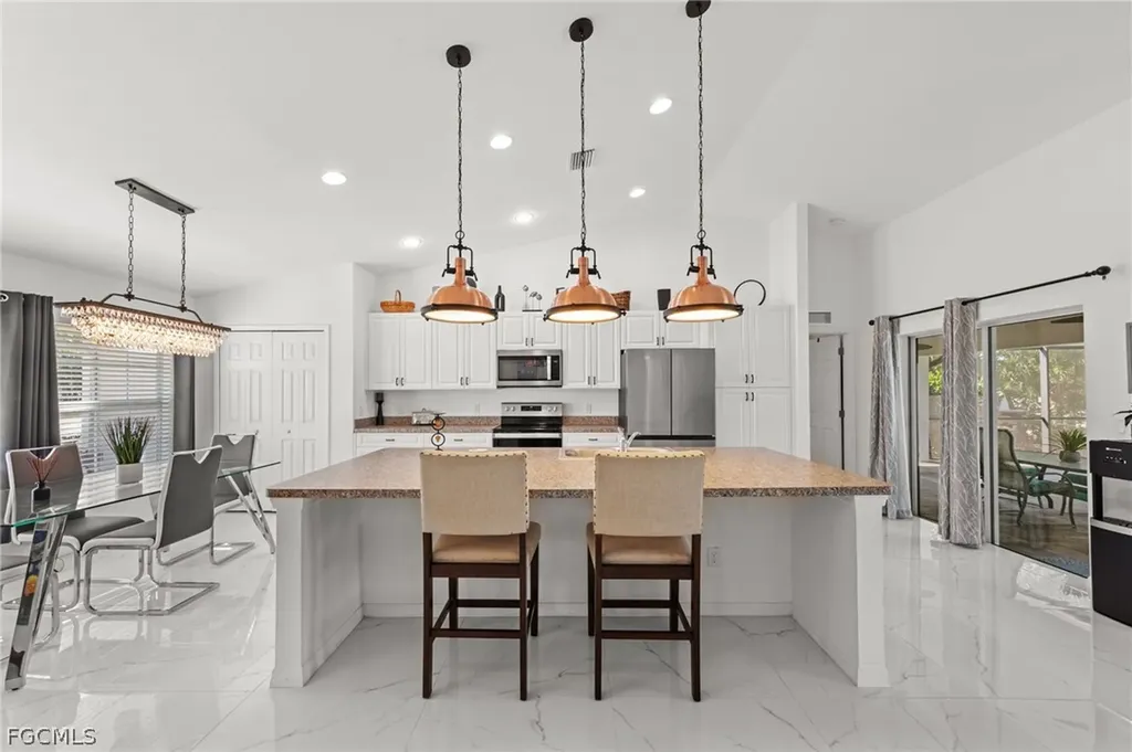 126 SE 15th Place Cape Coral FL 33990