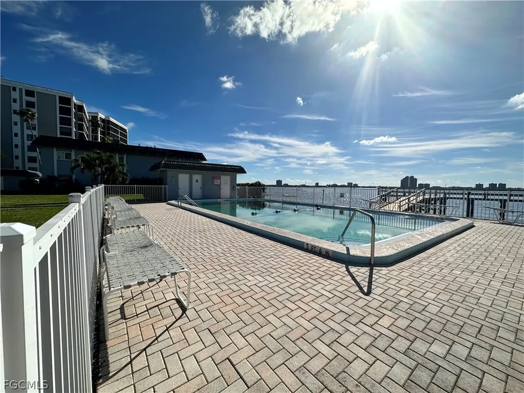 3392 N Key Drive North Fort Myers FL 33903