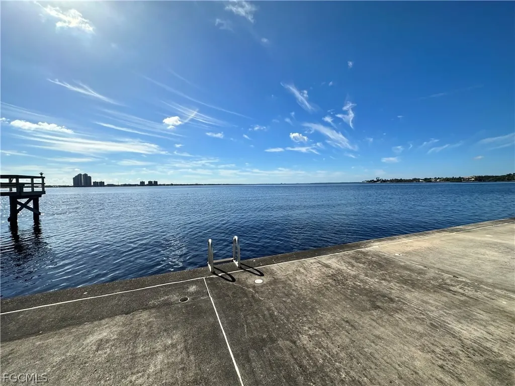 3392 N Key Drive North Fort Myers FL 33903