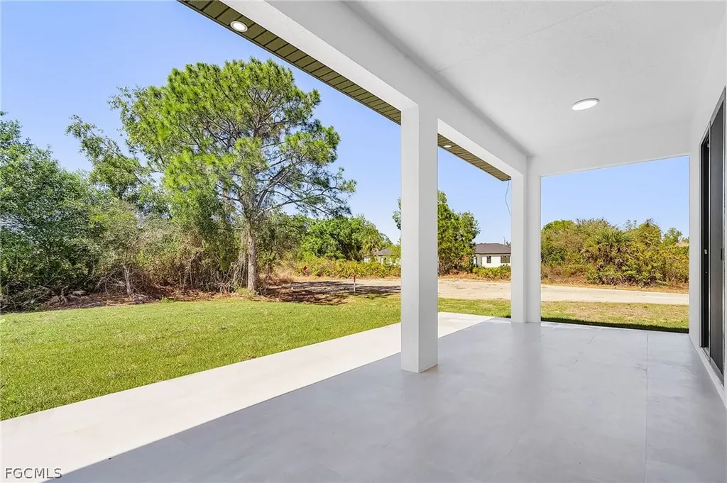 752 Crystal Avenue S Lehigh Acres FL 33974