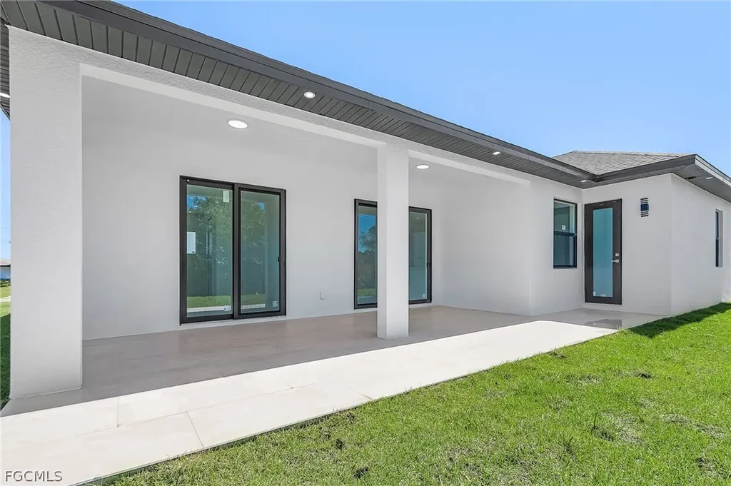 752 Crystal Avenue S Lehigh Acres FL 33974