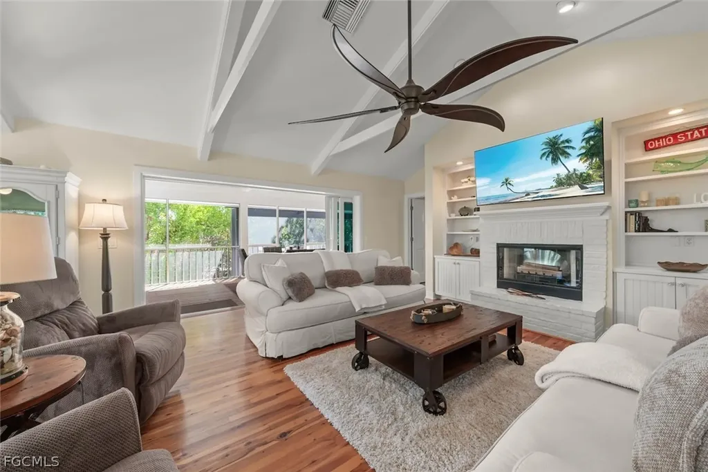 1089 Skiff Place Sanibel FL 33957
