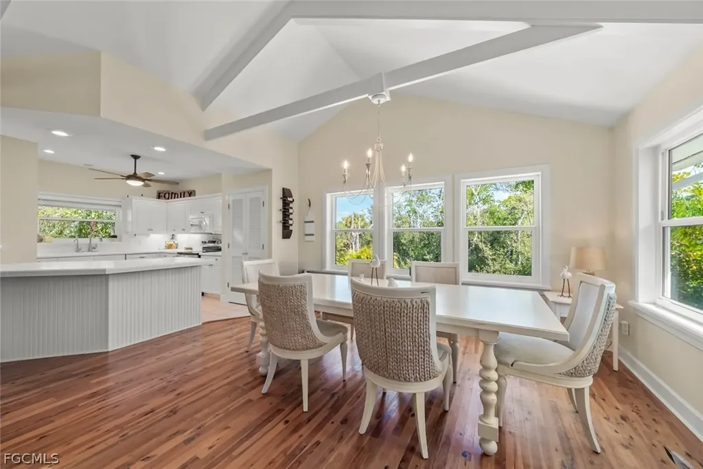 1089 Skiff Place Sanibel FL 33957