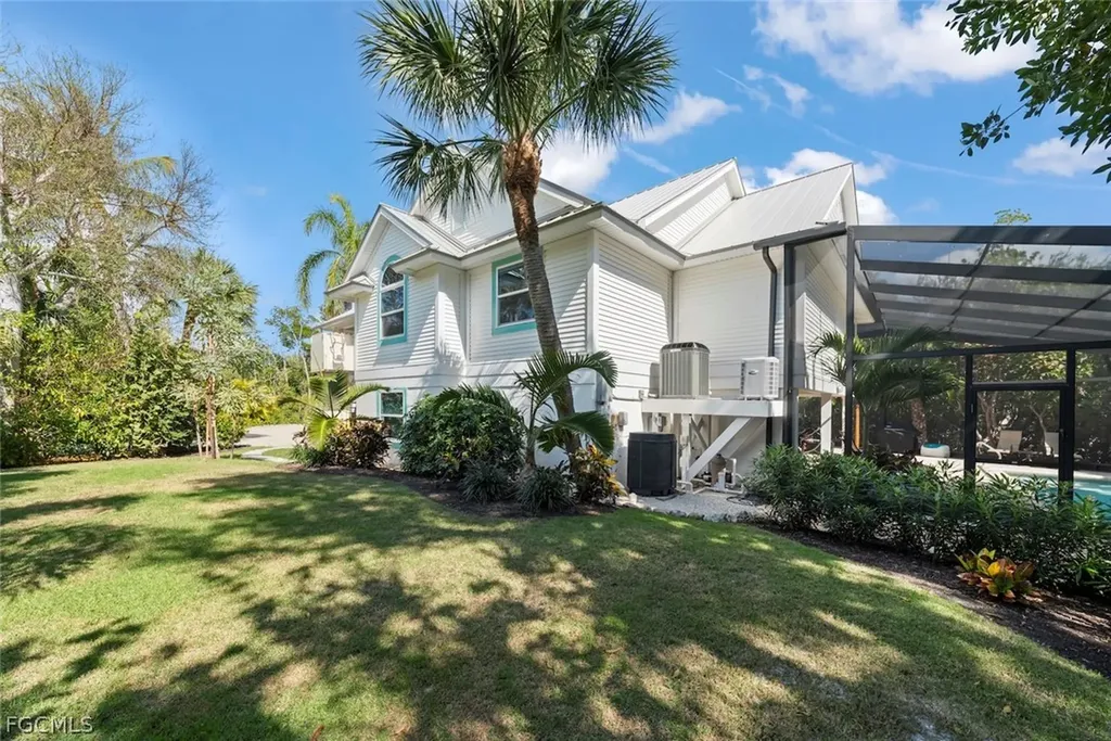 1089 Skiff Place Sanibel FL 33957