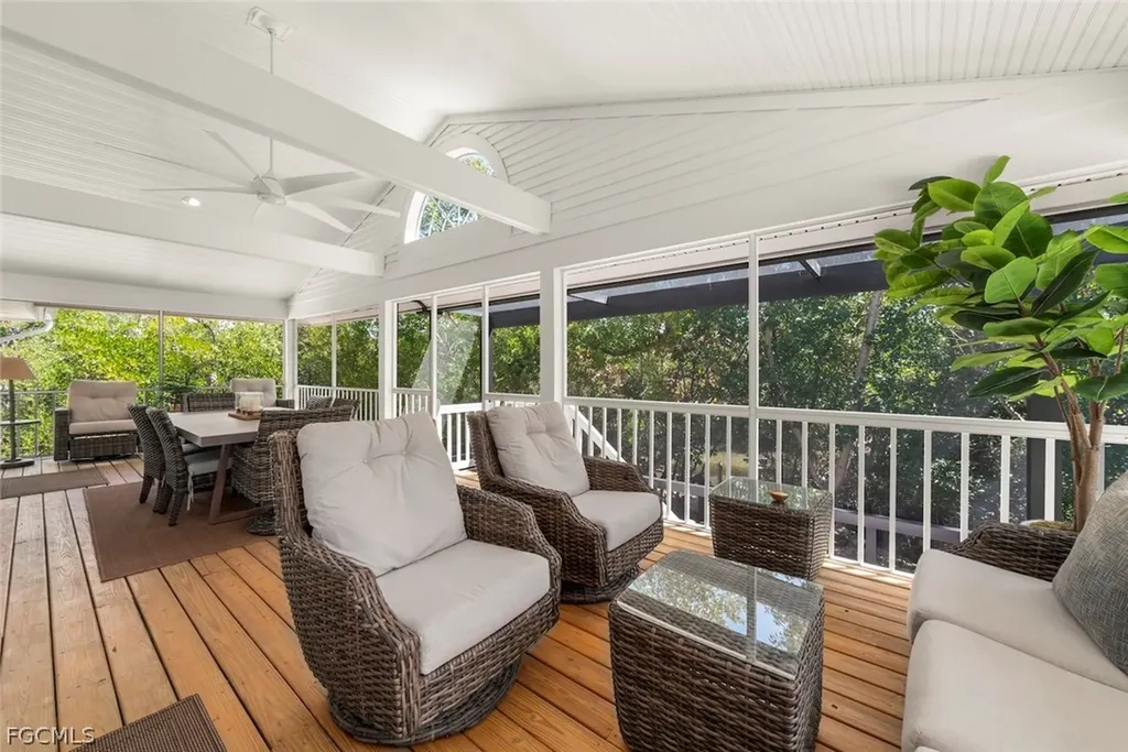 1089 Skiff Place Sanibel FL 33957