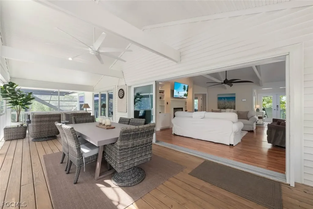 1089 Skiff Place Sanibel FL 33957