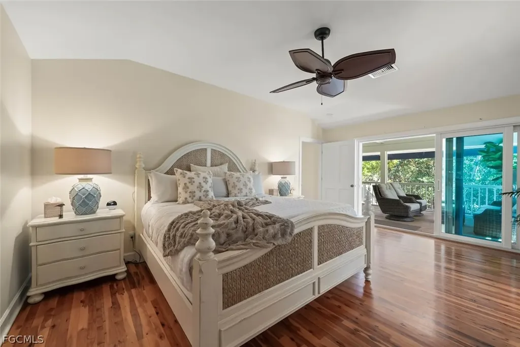 1089 Skiff Place Sanibel FL 33957
