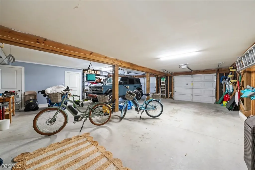 1089 Skiff Place Sanibel FL 33957