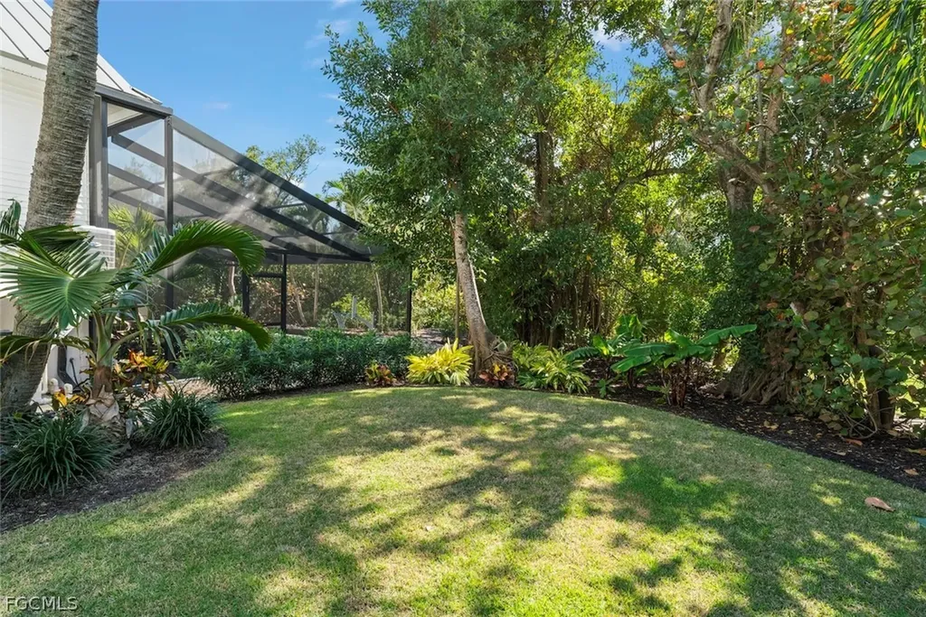 1089 Skiff Place Sanibel FL 33957