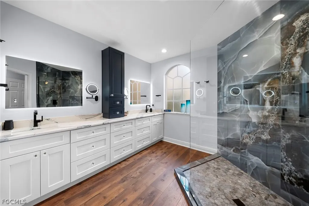 5501 Cheshire Drive Fort Myers FL 33912