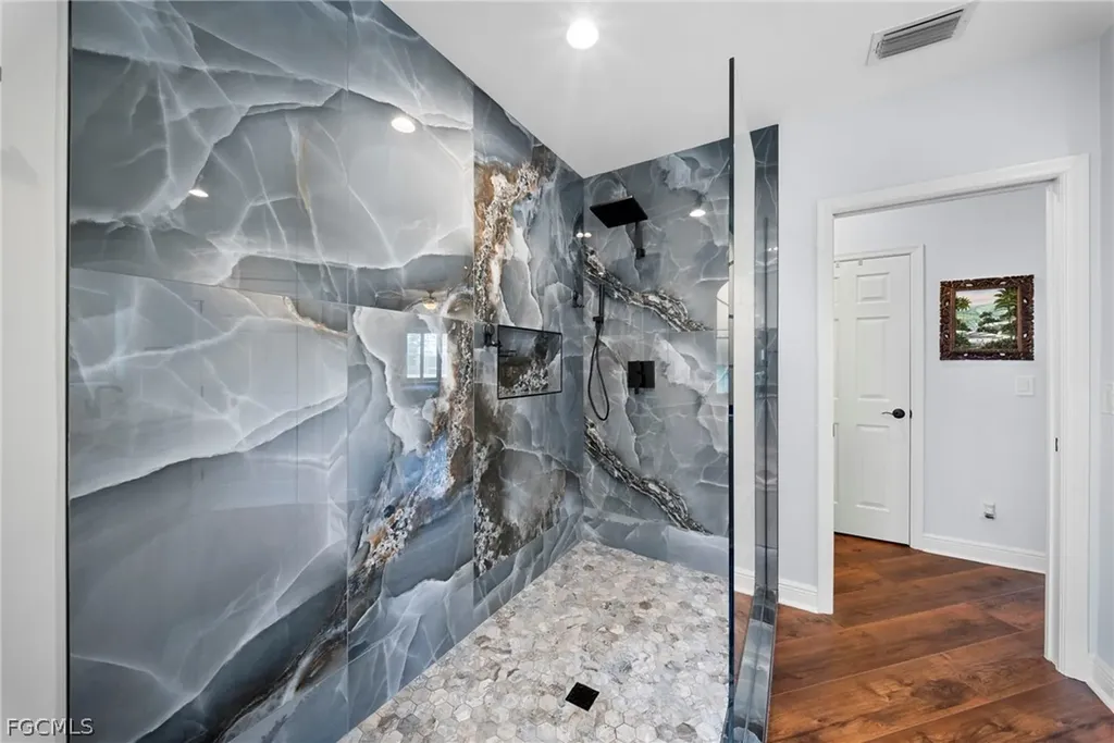 5501 Cheshire Drive Fort Myers FL 33912
