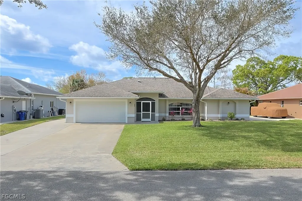 18105 Wells Road North Fort Myers FL 33917