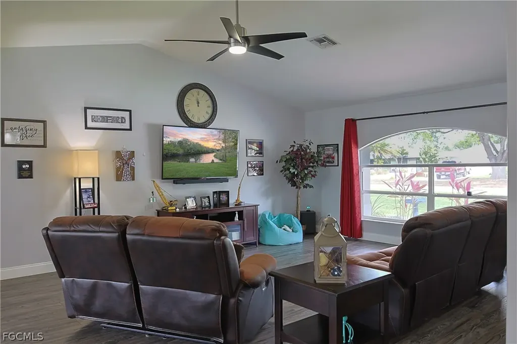 18105 Wells Road North Fort Myers FL 33917