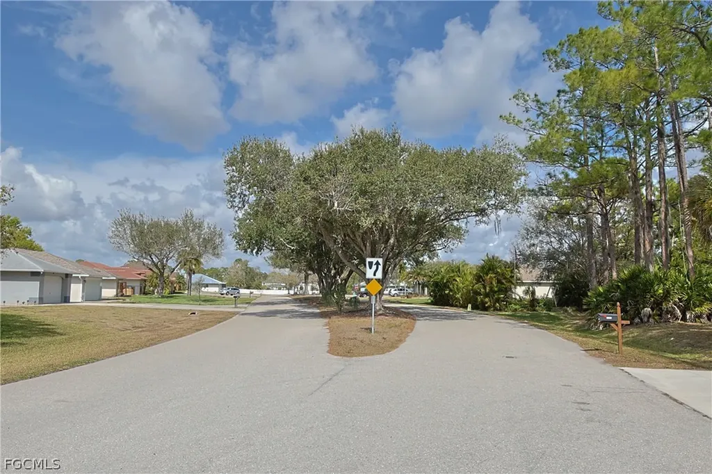 18105 Wells Road North Fort Myers FL 33917