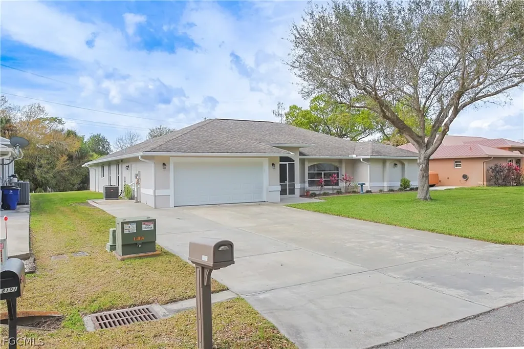 18105 Wells Road North Fort Myers FL 33917