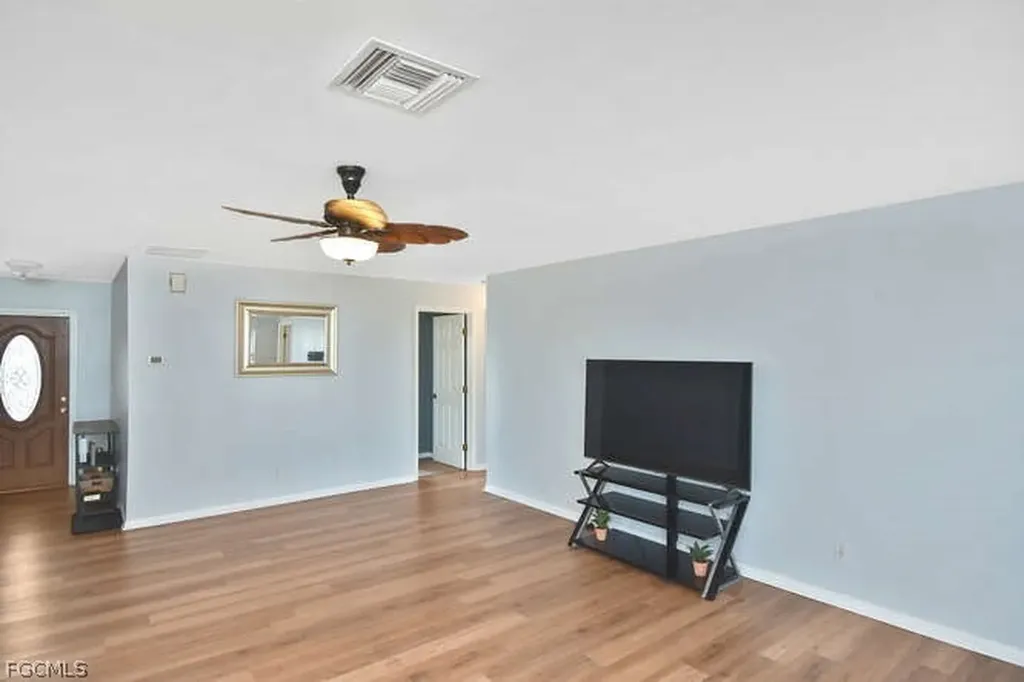 5122 Beecher Street Lehigh Acres FL 33971