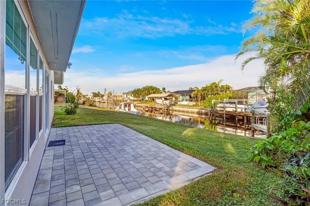 4312 S Bay Circle North Fort Myers FL 33903