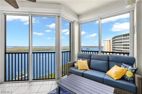 4183 Bay Beach Lane