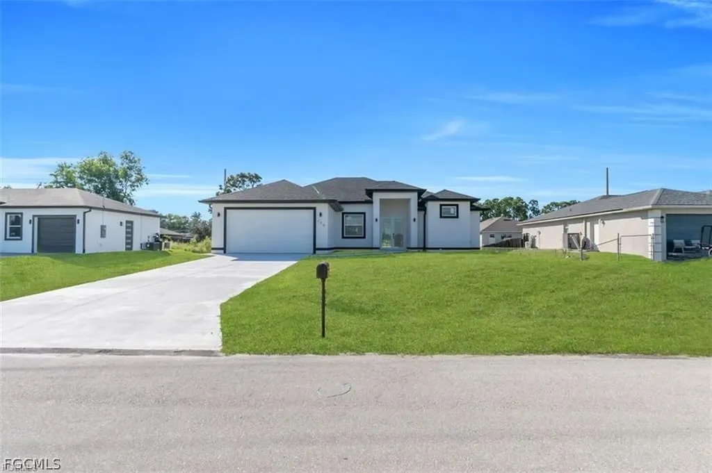 194 Bell Boulevard S Lehigh Acres FL 33974