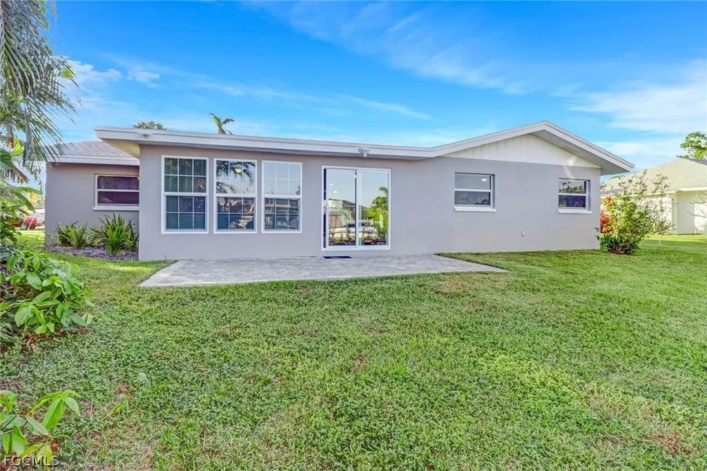 4312 S Bay Circle North Fort Myers FL 33903